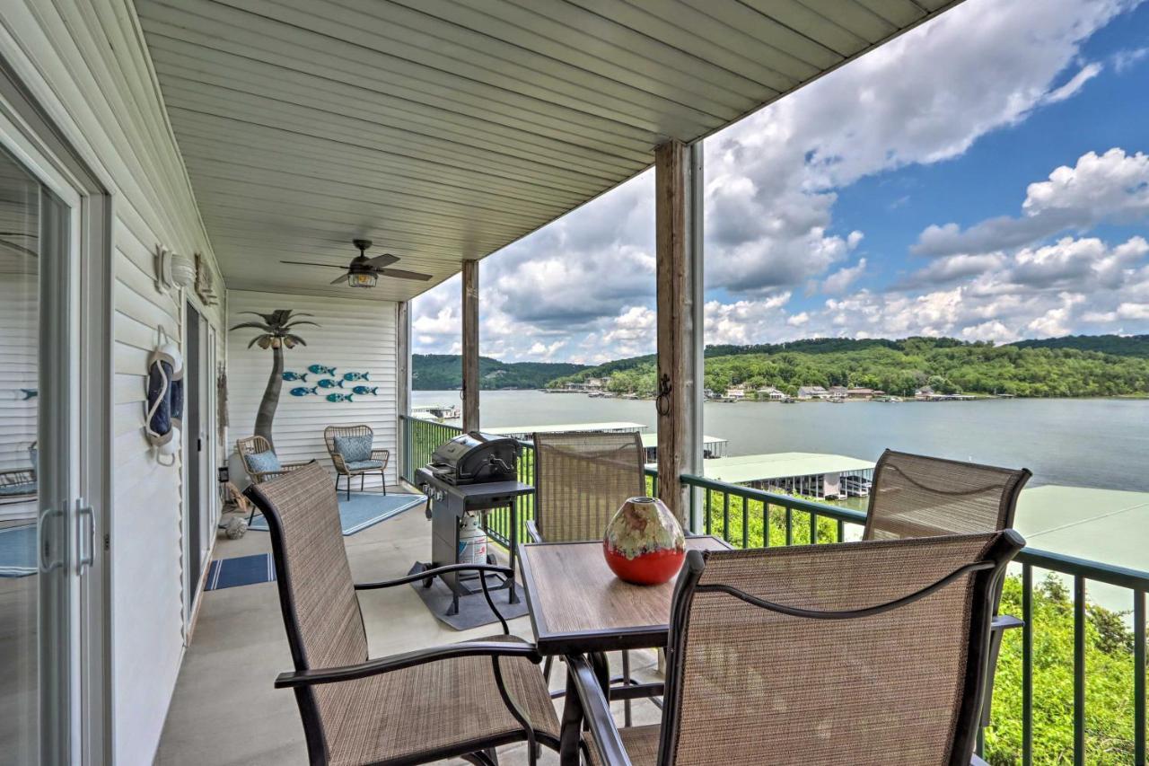 Lakefront Ozark Condo With Balcony And Seasonal Pool! แคมเดนตัน ภายนอก รูปภาพ